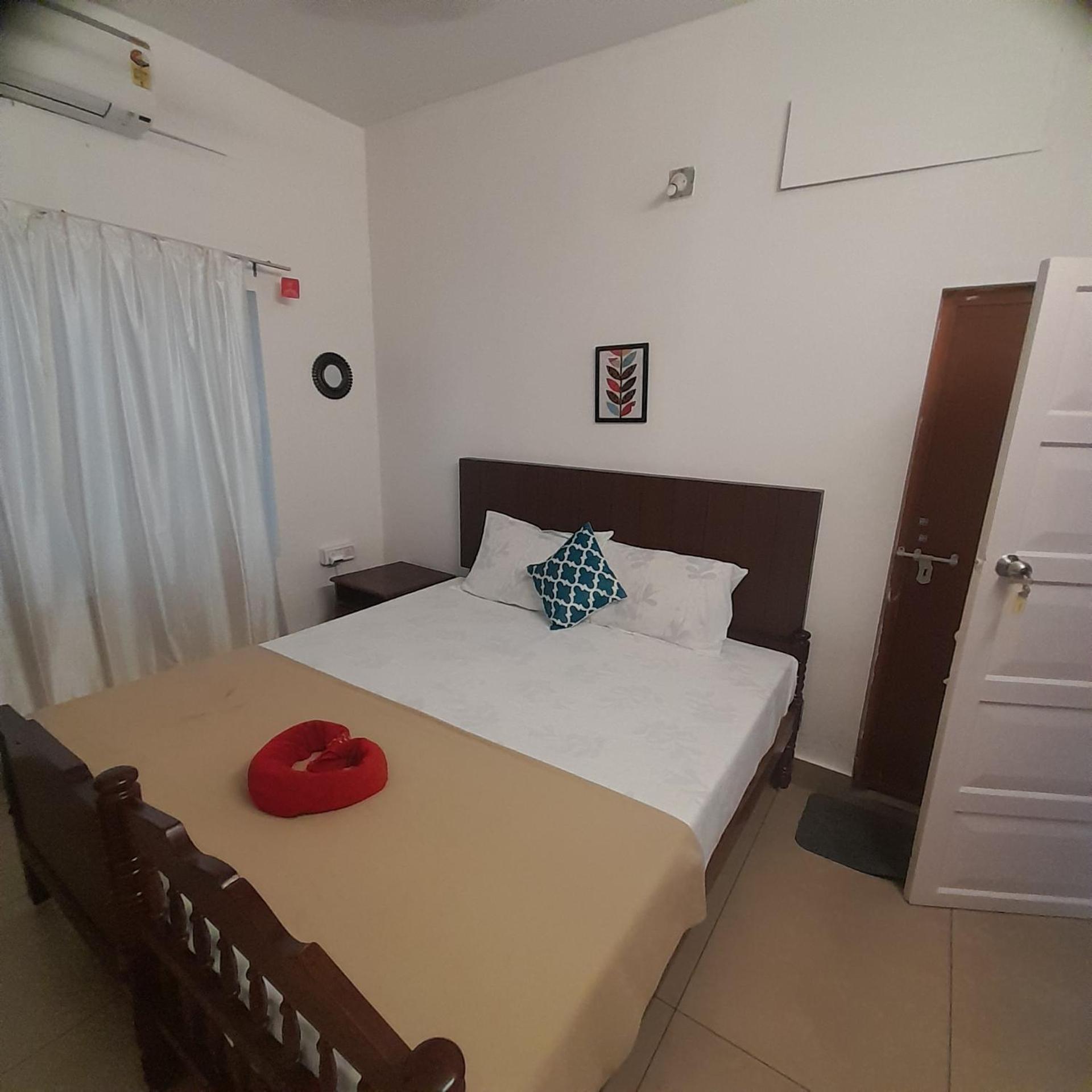 Mother Tree Inn Коччи Экстерьер фото